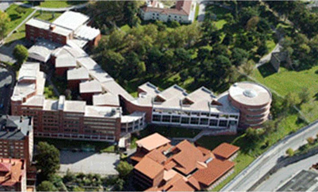 Impermeabilización de cubierta de edificio central de la facultad de economía y empresa